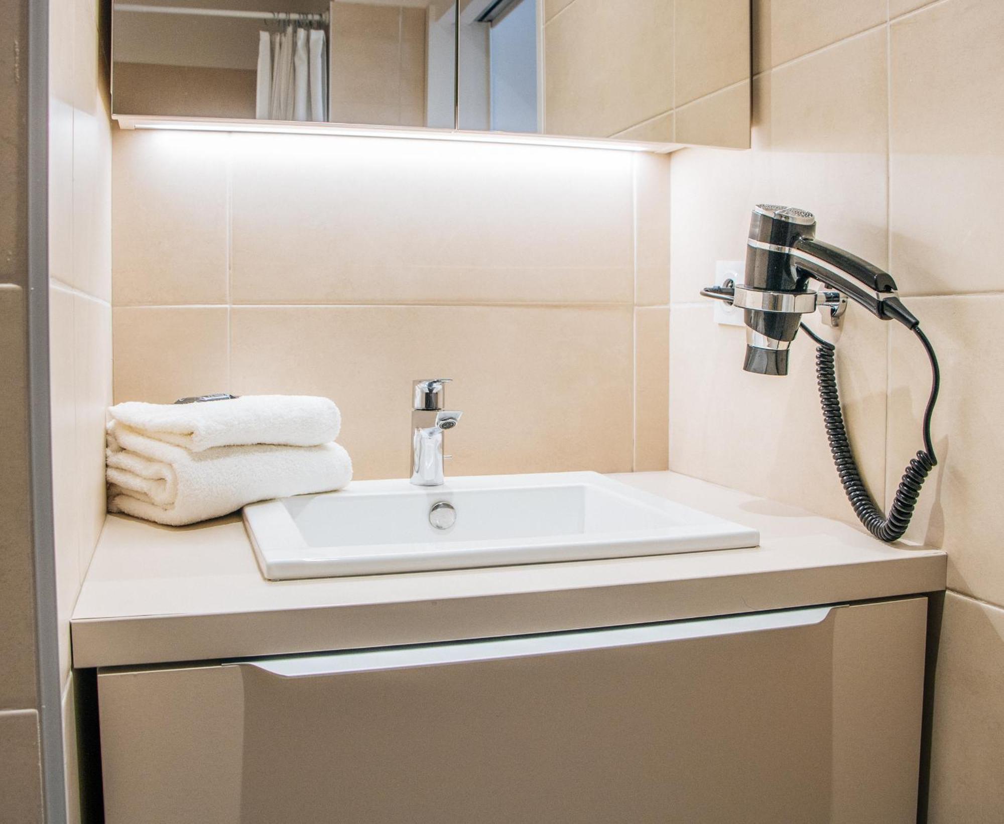 Twenty Business Flats Lille - Bayard Aparthotel Екстериор снимка